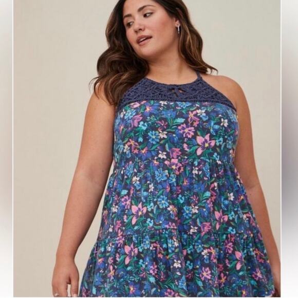 Torrid NWT Blue Floral Goddess Tiered Crochet Top Size 2X - Picture 2 of 10